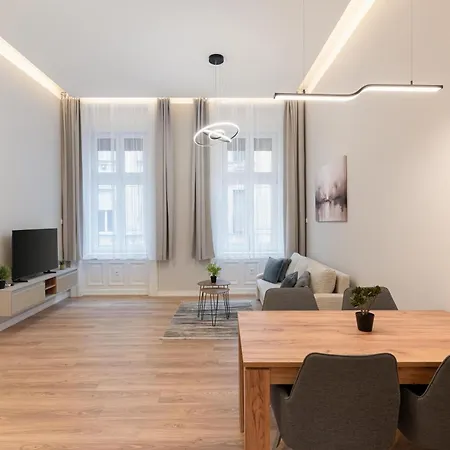 Exclusive & Brand New 3bedrm In The Center Apartamento Budapeste