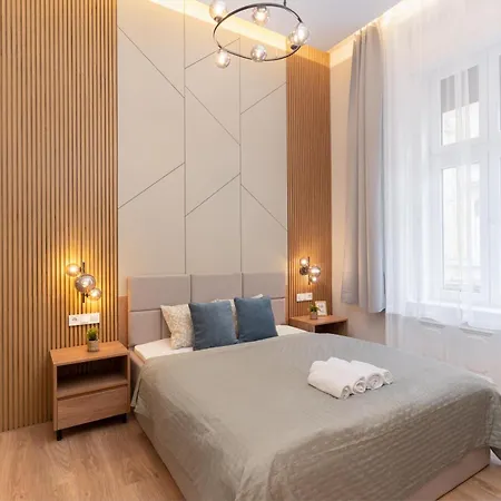 Exclusive & Brand New 3bedrm In The Center Apartamento