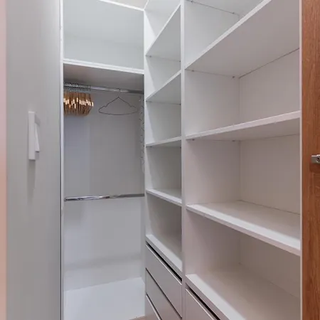 Apartmán Exclusive & Brand New 3bedrm In The Center *
